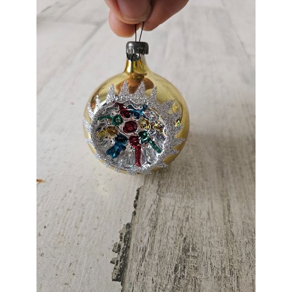 Vintage gold indent glitter silver ball ornament Xmas tree - Picture 1 of 9